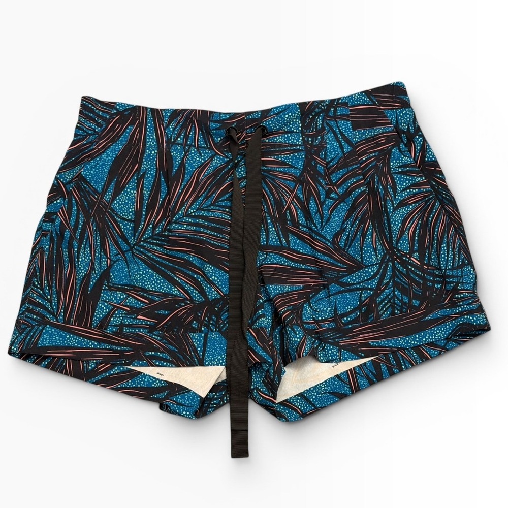 Lululemon‎ Spring Break Away II Teal Tropical Palm Print Athletic Shorts Size 8